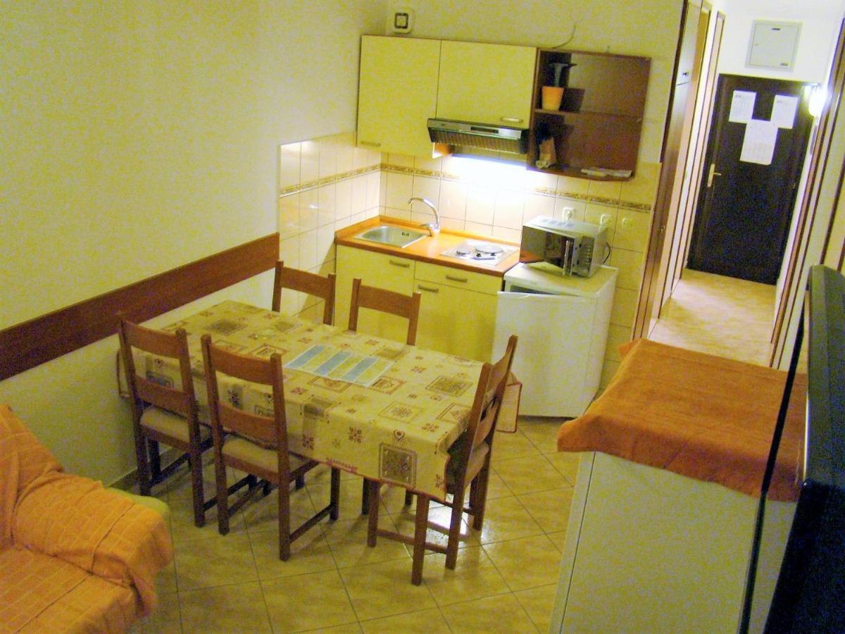 Apartments Lavica Podstrana Bagian luar foto