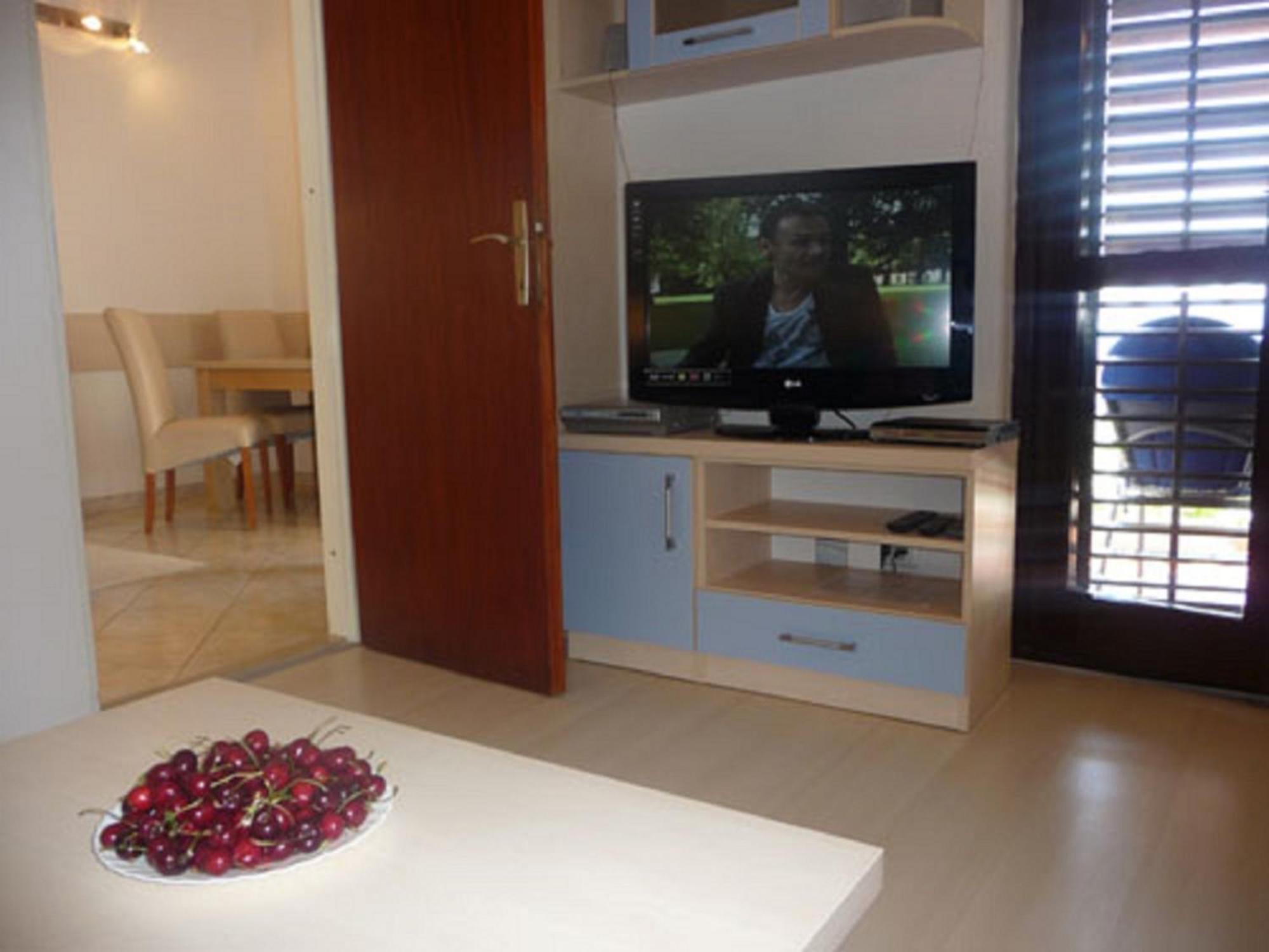 Apartments Lavica Podstrana Ruang foto